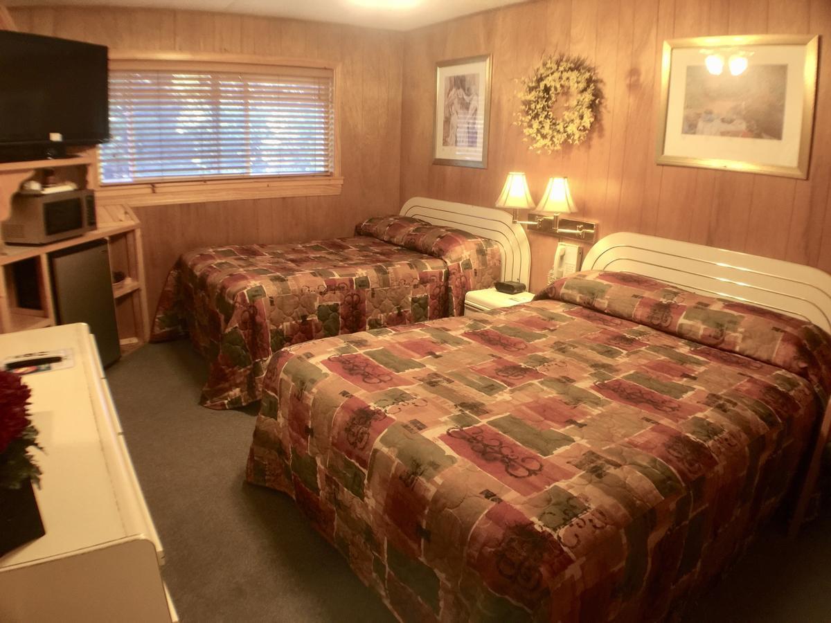 Giant Oaks Lodge Running Springs Екстериор снимка