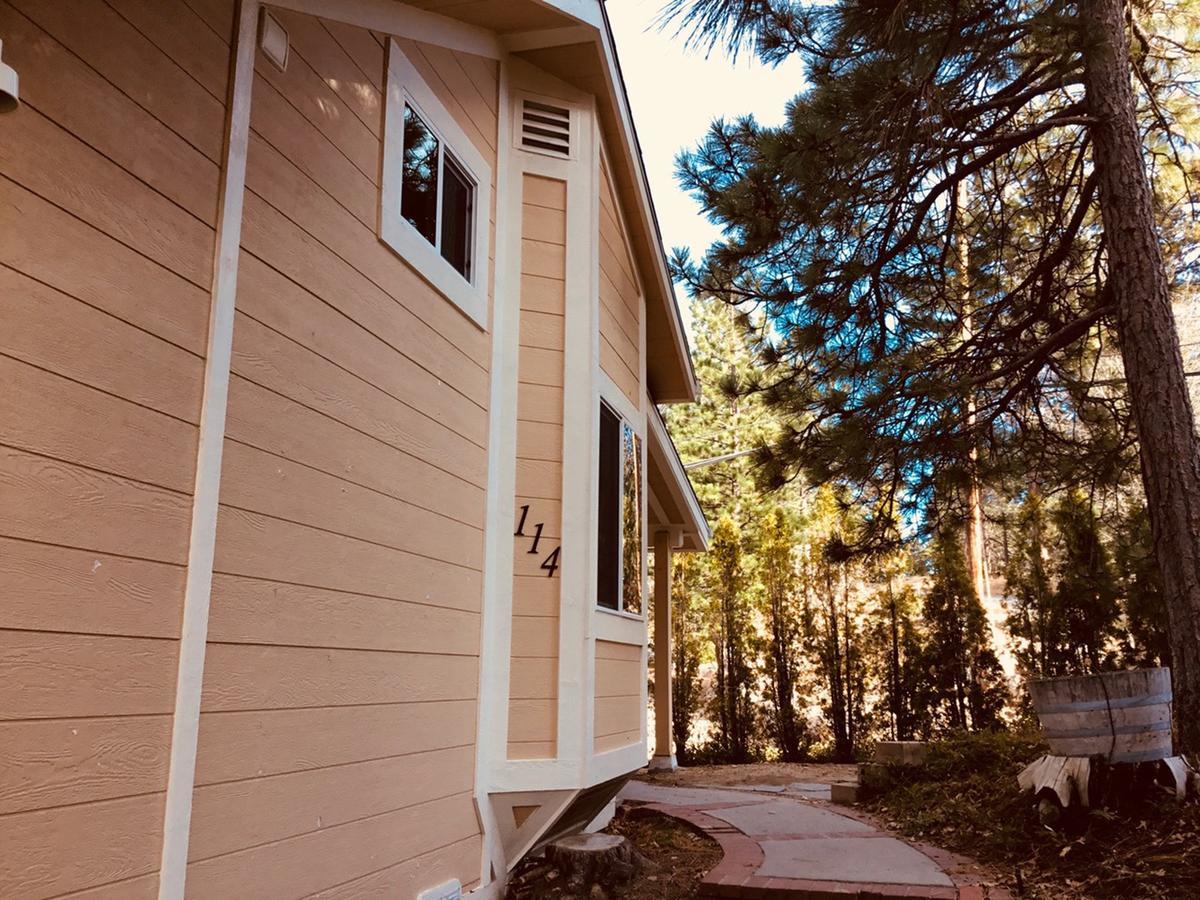Giant Oaks Lodge Running Springs Екстериор снимка